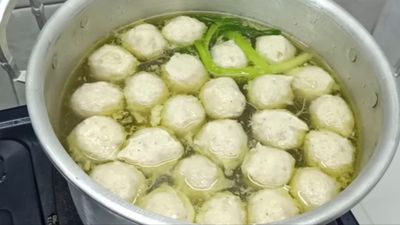 Resep Bakso Ayam Homemade Tanpa Pengawet, Tetap Enak dan Kenyal