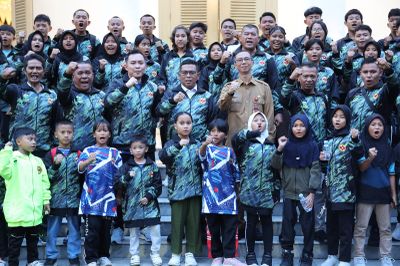 Gubernur Banten Lepas 136 Atlet Karate Bertanding Di Kejurnas BKC 2025