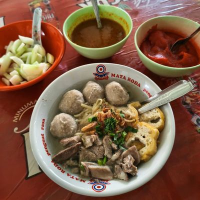 Sederet Fakta Bakso Remaja Gading di Solo Viral, Dicap Non-halal hingga Klarifikasi Pemilik Warung