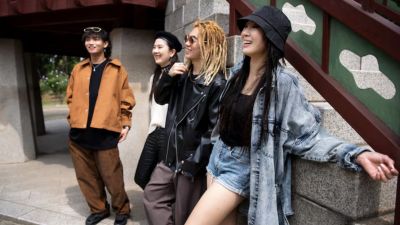 Tren Fashion Street Style: Ekspresi Diri di Era Modern