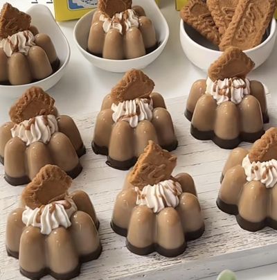 Resep Lotus Biscoff Cappuccino Pudding, Dessert Cantik Ala Kafe Cuma dari Dapur Rumah