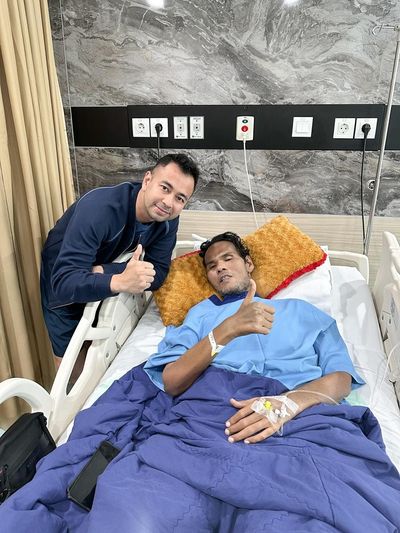 Jenguk Fahmi Bo, Raffi Ahmad Tanggung Semua Biaya Pengobatan hingga Sembuh!