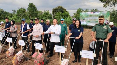 Wujudkan Desa Binaan Imigrasi yang Mandiri, Imigrasi Banten Bersama Pemkot Serang Galakkan Tanam Raya Jagung