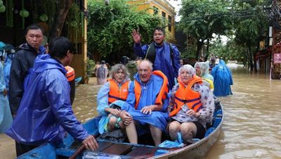 Banjir Besar di Vietnam Tengah Tewaskan 9 Orang, Ribuan Rumah Terendam