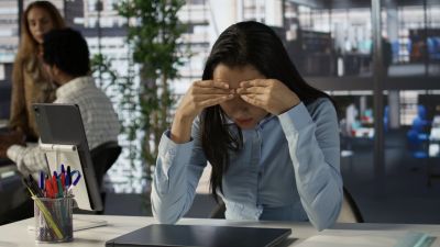 Mengelola Kesehatan Mental di Usia 20-an: Menghindari Burnout
