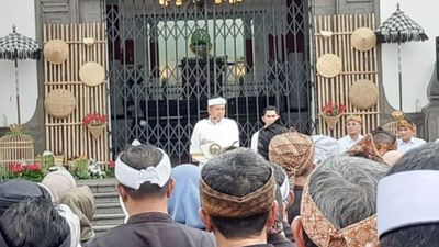 Gubernur Jabar Dorong Pelajar Jalan Kaki, Siapkan Trotoar di Sekitar Sekolah