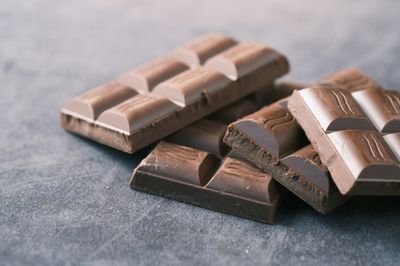 111 Caption Bahasa Inggris tentang Coklat, Lucu Aesthetic!