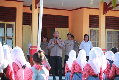 Police Goes To School di SMA Negeri 9 Ambon, Siswa Dapat Ceramah Kamtibmas