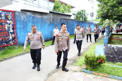 Pastikan Program Binmas Air, Kapolda Maluku Sidak Mako Polairud