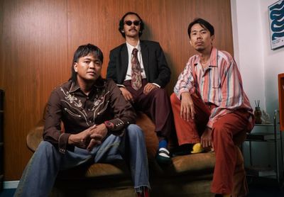 Slowly Letting Go , Lagu Debut Flor & Fury tentang Cinta yang Rela Melepaskan