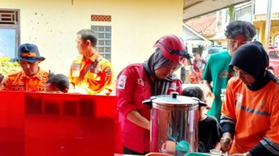 Baznas Salurkan Bantuan untuk Warga Terdampak Banjir dan Longsor di Sukabumi