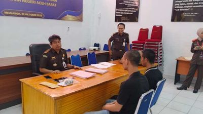 Kasus Ganja di Aceh Barat: Dua Tersangka Resmi Dilimpahkan ke Jaksa