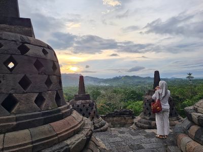 Menikmati Senja dari Puncak Borobudur: Pengalaman Baru Borobudur Sunset
