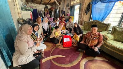 Gerakan Orang Tua Asuh Cegah Stunting (GENTING) Serahkan Bantuan untuk Anak-anak di Bangka Selatan