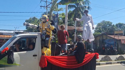 Puluhan Kendaraan Hias Ikuti Karnaval Meriahkan Rangkaian HUT Kabupaten Nunukan Ke 26