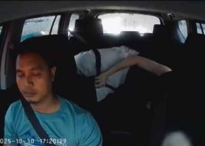 Penumpang WN Korea Ngamuk di Taksi Online karena Macet 2 Jam di Jakarta, Ujungnya Nggak Terduga