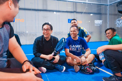 Menjaga Jasmani dan Rohani, Rico Waas Padel Bareng Pemuda Lintas Agama