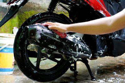 Biar Motor Tetap Awet, Hindari 7 Kesalahan Cuci Motor Ini