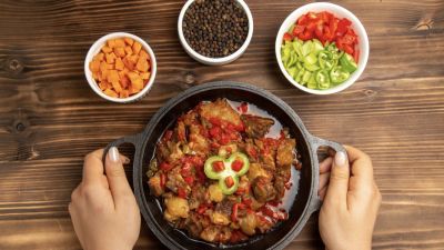 Mengapa Makanan Pedas Menjadi Favorit Banyak orang?
