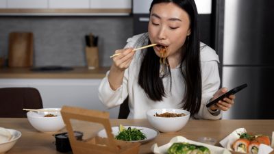 Menggali Tren Mindful Eating: Makan dengan Kesadaran Penuh