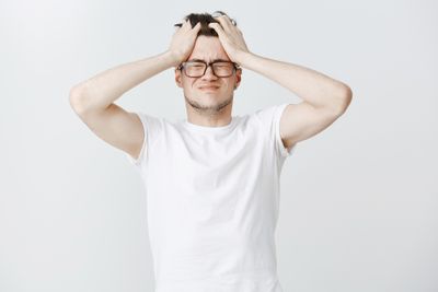 Cintanya Aman, Tapi Pikirannya Nggak Tenang? Ini Cara Mengatasi Relationship Anxiety Biar Hubungan Langgeng