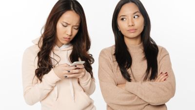 Fenomena Konten Healing di TikTok dan Implikasinya