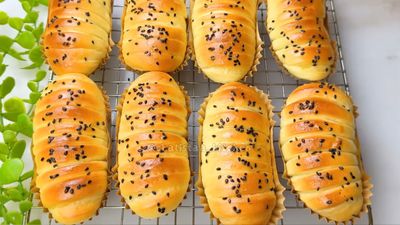 Resep Roti Pisang Gembul yang Lembut dan Empuk ala Bakery