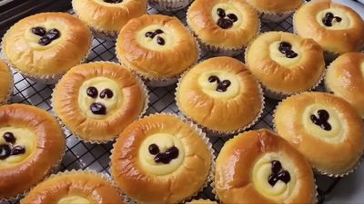 Resep Blueberry Cheese Bread yang Lembut dan Enak Banget, Anti Gagal!