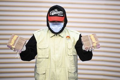 Sita Rp500 Juta saat OTT, KPK Sebut Bupati Ponorogo Terima Rp2,6 Miliar dari 3 Klaster Kasus