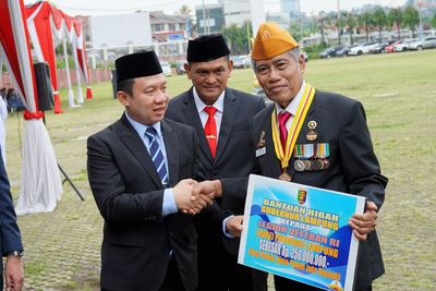 Peringatan Hari Pahlawan di Lampung, Pemprov Serahkan Bantuan kepada LVRI