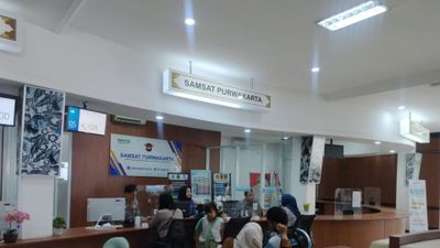 Satlantas Polres Purwakarta Gencarkan Sosialisasi dan Edukasi Pelayanan dan Mekanisme Penerbitan STNK