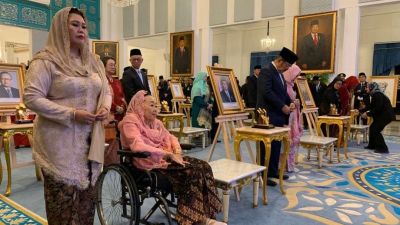 Pemberian Gelar Pahlawan Nasional untuk Soeharto: Tanggapan Fadli Zon dan Keluarga Gus Dur