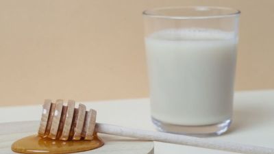 Perawatan Wajah Alami: Madu, Lemon, dan Yogurt dalam Rutinitas Kecantikan