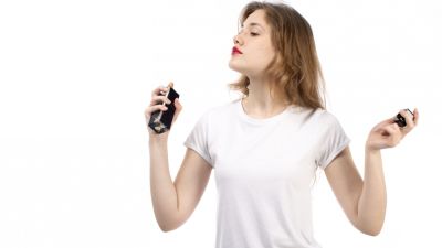 Menemukan Parfum yang Tepat: Panduan untuk Memilih Aroma yang Mencerminkan Karakter