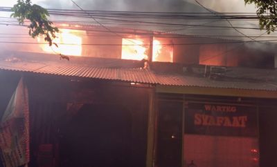 Akibat Gas Elpiji, 2 Warung Makan di Pasar Minggu Dilahap si Jago Merah