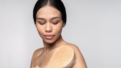 Dry Brushing: Tren Kecantikan yang Meningkatkan Kesehatan Kulit dan Tubuh