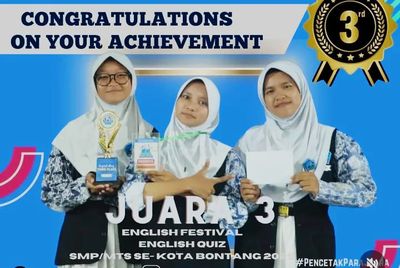 SMPN 4 Bontang Raih Juara 3 English Quiz di English Festival YPK 2025