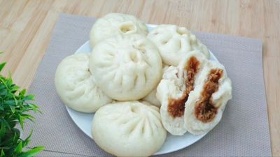 Yuk Bikin Camilan Enak di Hari Ayah! Ini Resep Mudah Bikin Bakpao Isi Ayam yang Empuk dan Lembut