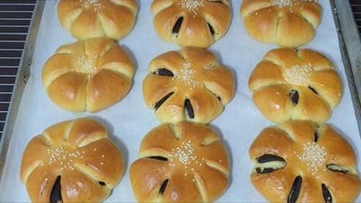 Anti Gagal! Begini Resep Roti Kacang Merah yang Empuk dan Manis
