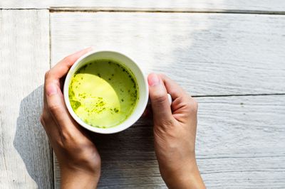Wanita Tim Matcha Lebih Tenang dan Penyabar? Ini Penjelasan Ilmiahnya