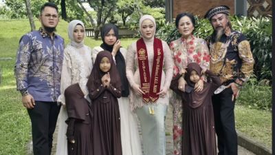 Cecilia Maharani Lulus Cum Laude di Magister Administrasi Rumah Sakit