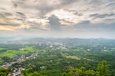 100 Caption tentang Kota Bogor, Bahasa Inggris dan Artinya!
