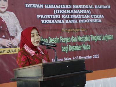 Rahmawati Optimistis yang Terbaik dalam Desain Fesyen Bermuatan Kearifan Budaya Lokal