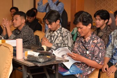 Dapat Sertifikat dan Modal Alat, Pemkot Bontang Cetak 26 Barbershop Berdaya Saing Global