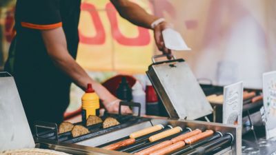 Panduan Memilih Makanan Sehat Saat Makan di Luar