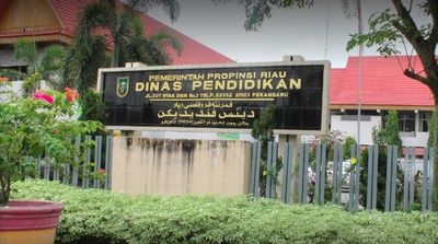 Usai OTT Gubernur Riau, KPK Geledah Dinas Pendidikan