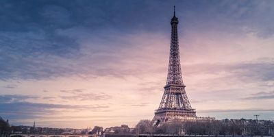 Warga Kota Paris Peringati 10 Tahun Tragedi Kelam Serangan Teror