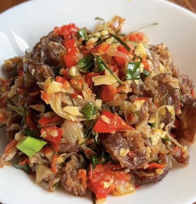 Pedasnya Ngegas! Begini Resep Daging Goreng Tumis Favorit Pencinta Cabai