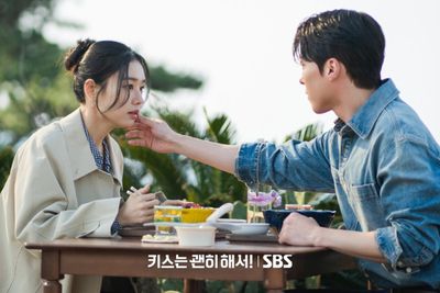 6 Fakta Menarik Dynamite Kiss, Drakor Komedi Romantis November 2025 yang Siap Bikin Baper!