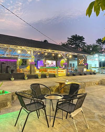 Saung Seneng Cafe Pandeglang Tumbuh dan Berkembang Bersama Indosat
